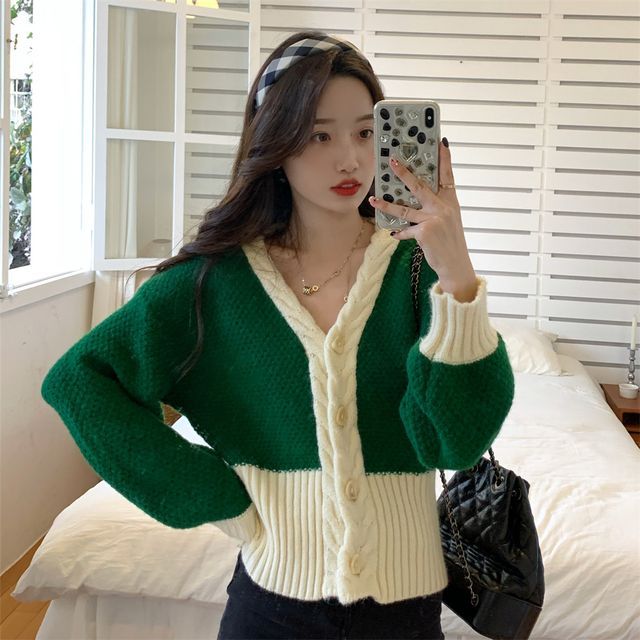 Sienne-V-Neck Two Tone Cardigan