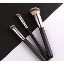 Louree - Foundation / Concealer Makeup Brush