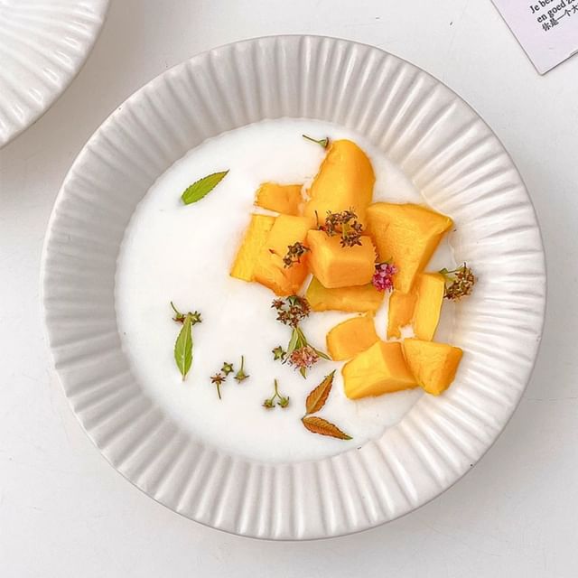 Cutie Pie-Textured Ceramic Plate