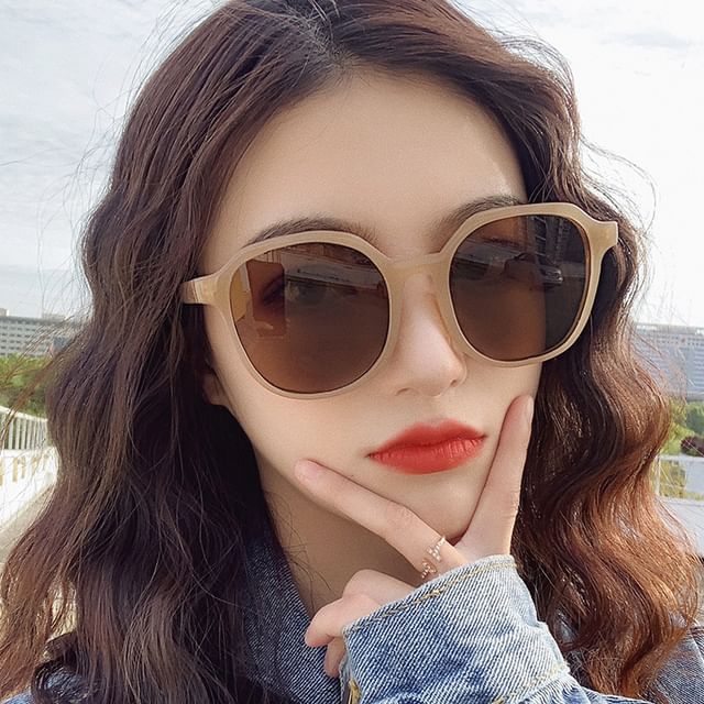 Aisyi-Square Frame Sunglasses
