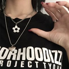 Porstina - Heart Pendant Necklace / Flower Pendant Chain Necklace / Set Porstina - Heart Pendant Necklace / Flower Pendant Chain Necklace / Set
