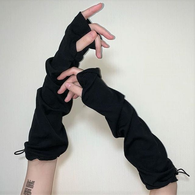 Hyeeun-Plain Shirred Arm Sleeves