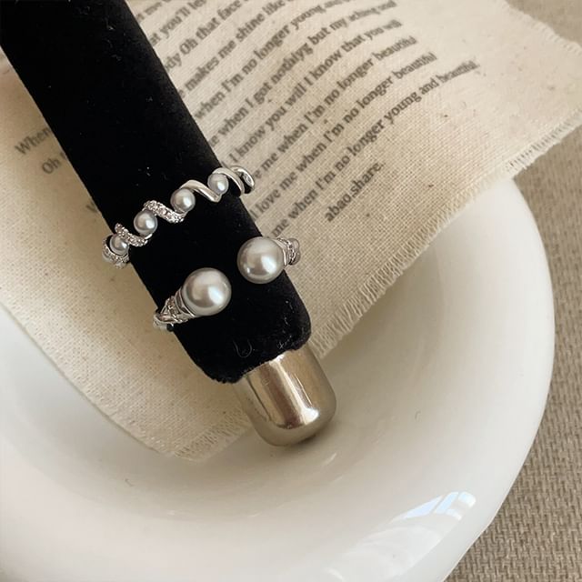 Panda Dama-Faux Pearl Open Ring