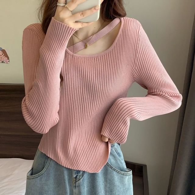 Sisyphi-Long-Sleeve Asymmetrical Plain Knit Top