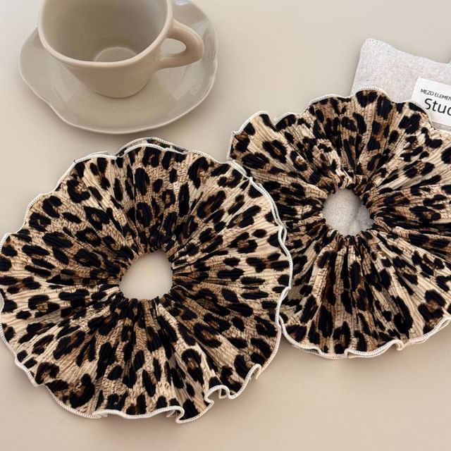 Kayochs-Leopard Print Scrunchie