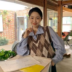 FROMBEGINNING - Woolen Argyle Knit Vest FROMBEGINNING - Woolen Argyle Knit Vest