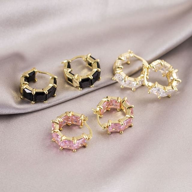 Gaya-Gemstone Huggie Earring