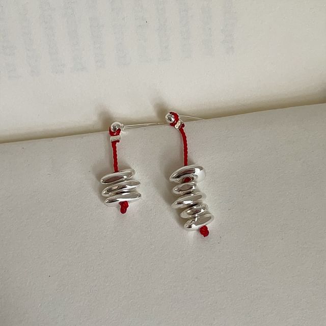 Panda Dama-Swirl Asymmetrical Dangle Earring