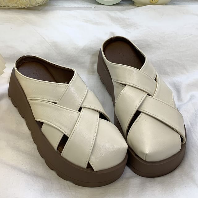 Queen Zoo-Woven Platform Gladiator Slide Sandals
