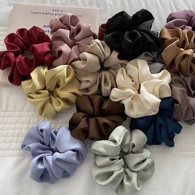 enthice-Plain Ruffle Scrunchie