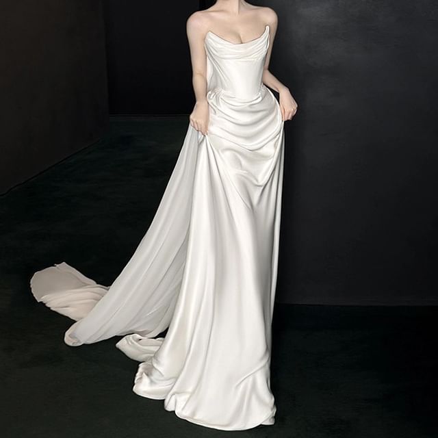 DreesHouse-Strapless Trained A-Line Wedding Gown