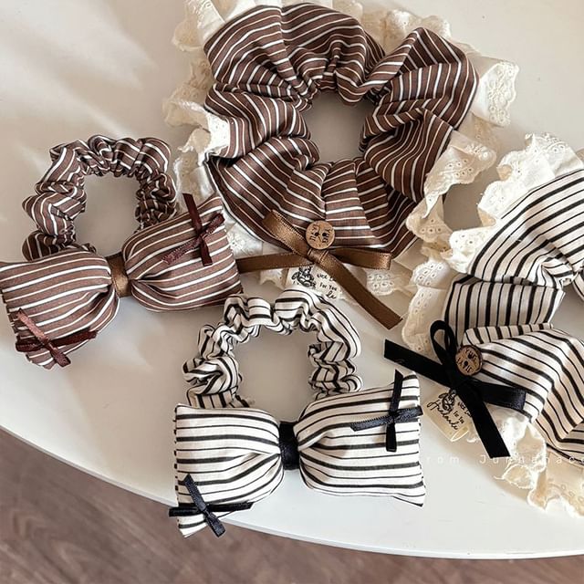 Mentosi-Striped Scrunchie
