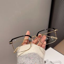 MOL Girl - Square Glasses