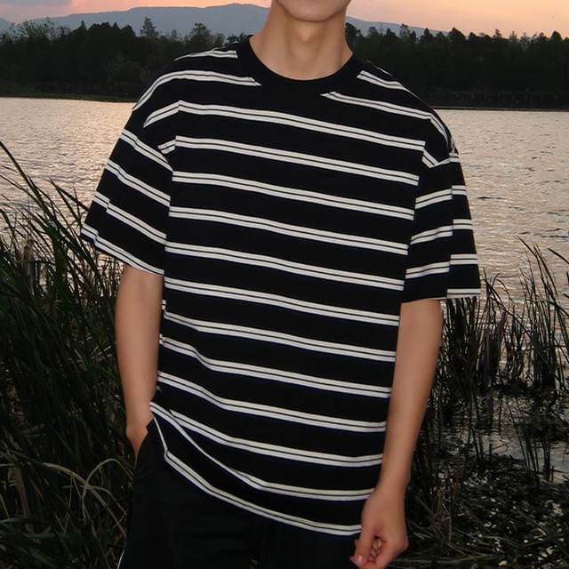 Adothuiastic-Elbow-Sleeve Crew Neck Striped T-Shirt