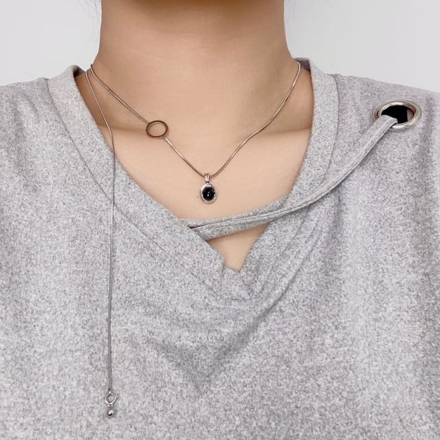 Betsuno-Rhinestone Pendant Alloy Choker