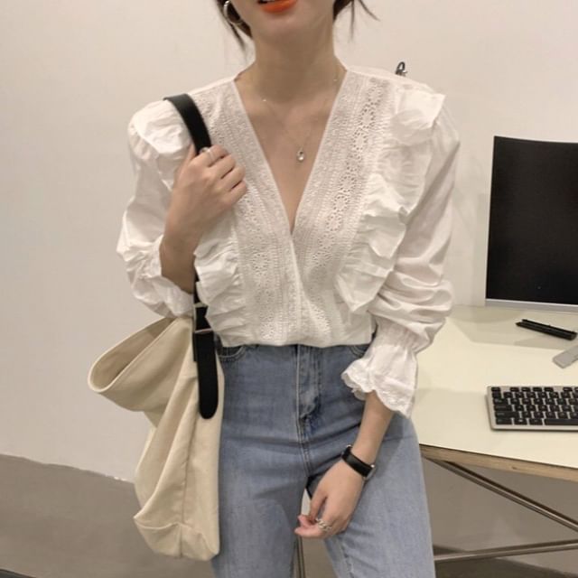 ISSOL-Long-Sleeve V-Neck Lace Plain Blouse