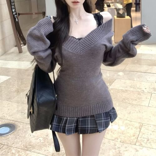 Shinsei - Long-Sleeve V-Neck Melange Knit Top / Lace Tank
