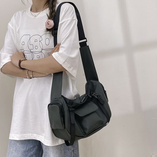 Hikuozy-Plain Flap Panel Nylon Crossbody Bag