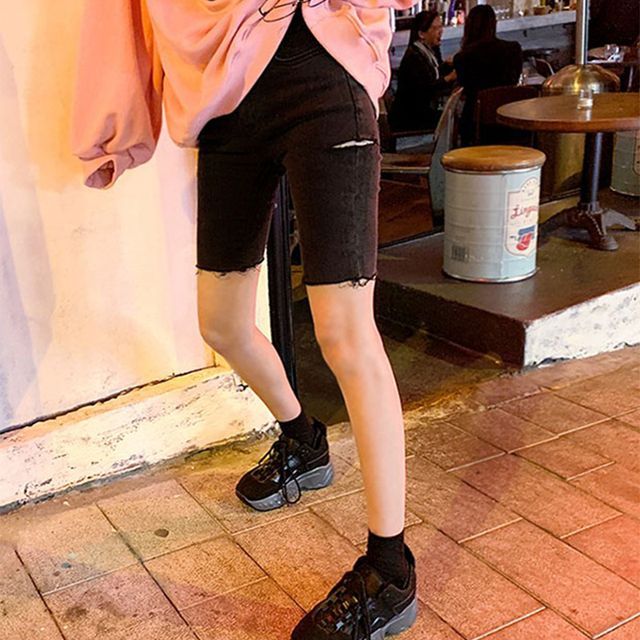 Everose-Distressed Denim Shorts
