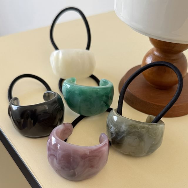 Allyrinta-Acetate Hair Tie