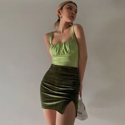 Colada - High-Waist Velvet Pencil Skirt Colada - High-Waist Velvet Pencil Skirt