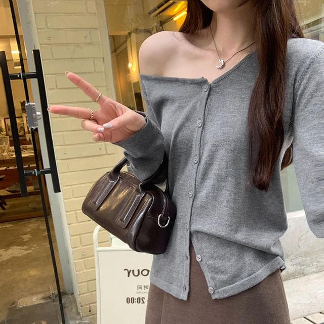 Asiris-Off-Shoulder Plain Asymmetrical Button-Up Cardigan