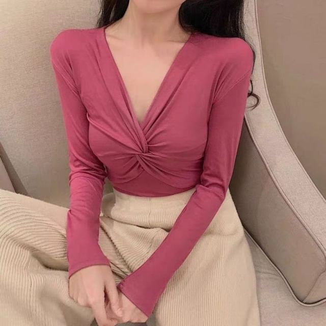 Sisyphi-Long-Sleeve V-Neck Twisted Plain Knit Top