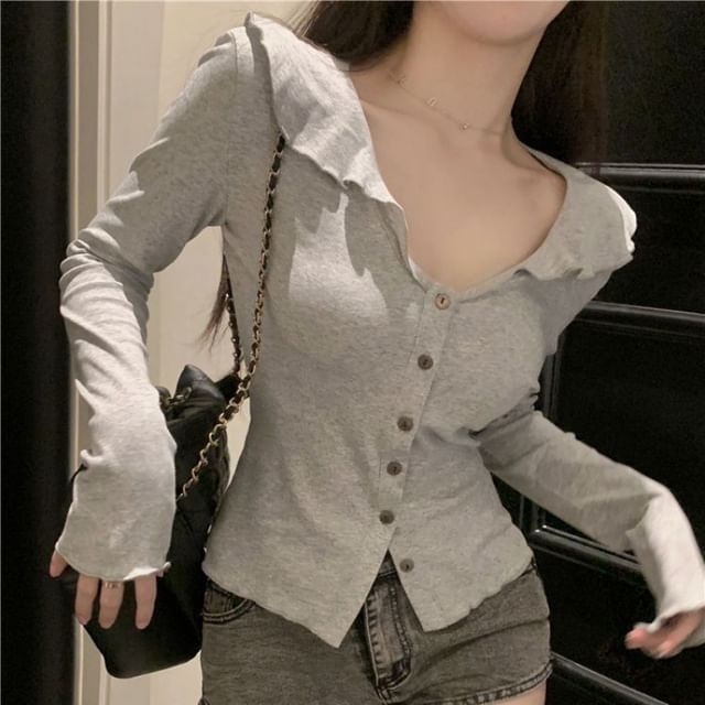 Hevnir-Long-Sleeve V-Neck Slim Fit Button Top
