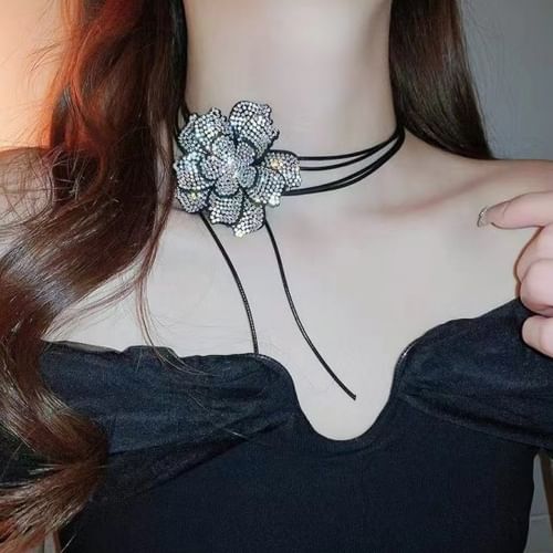 Faux deals leather choker