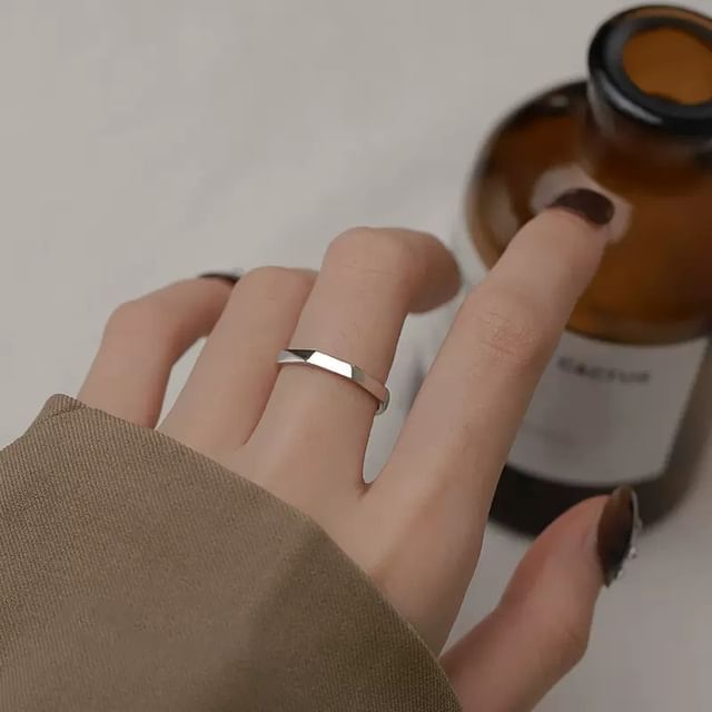 Gaya-Alloy Ring