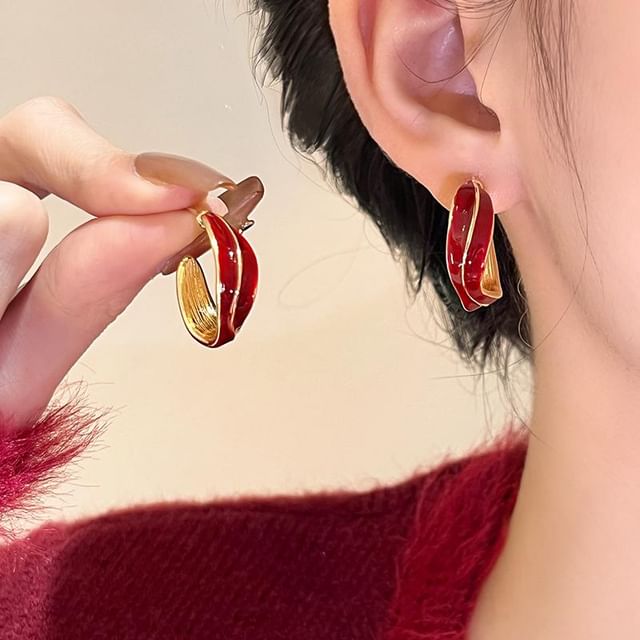 Kiren-Twisted Hoop Earring