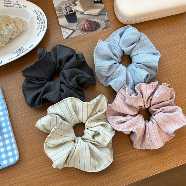 enthice-Striped Scrunchie