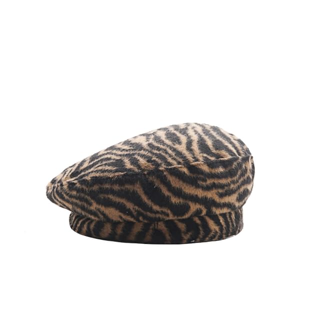 HARPY - Zebra Print Beret Hat | YesStyle display picture 1