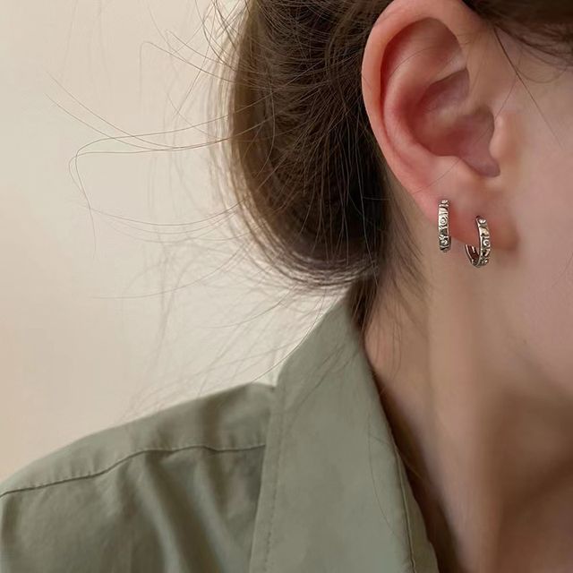 Sharkkira-Cz Earring