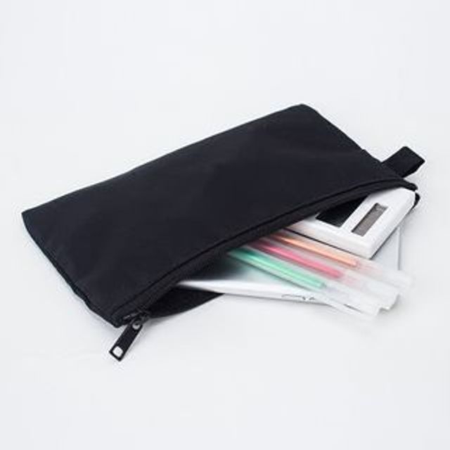 Melois-Nylon Pouch