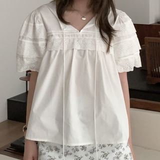 Jesong-Short-Sleeve V-Neck Tasseled Blouse