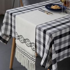Caldo - Plaid Table Cloth Caldo - Plaid Table Cloth
