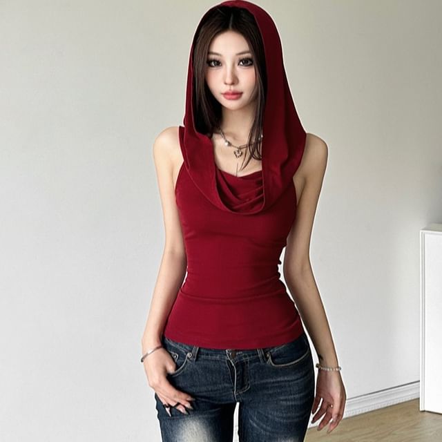 Sugarcoat-Sleeveless Plain Hooded Top
