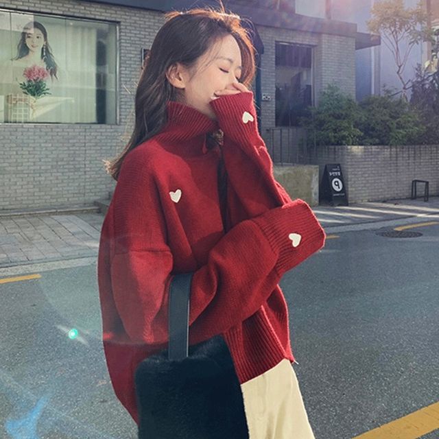 Heart Embroidered Turtleneck Sweater 