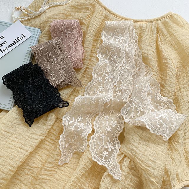 Amandier-Lace Narrow Scarf