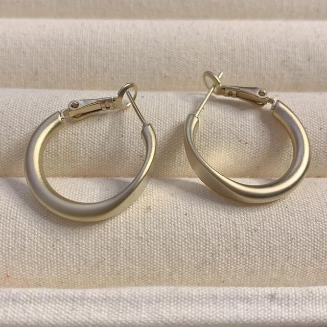 Gemsha-Alloy Hoop Earrings