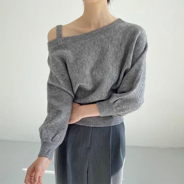 Coris-Cold Shoulder Plain Sweater