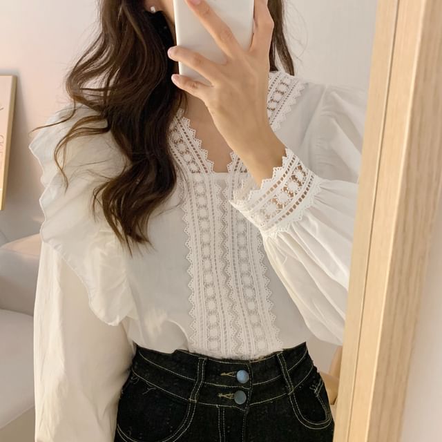 Everose-Long-Sleeve V-Neck Plain Ruffle Blouse