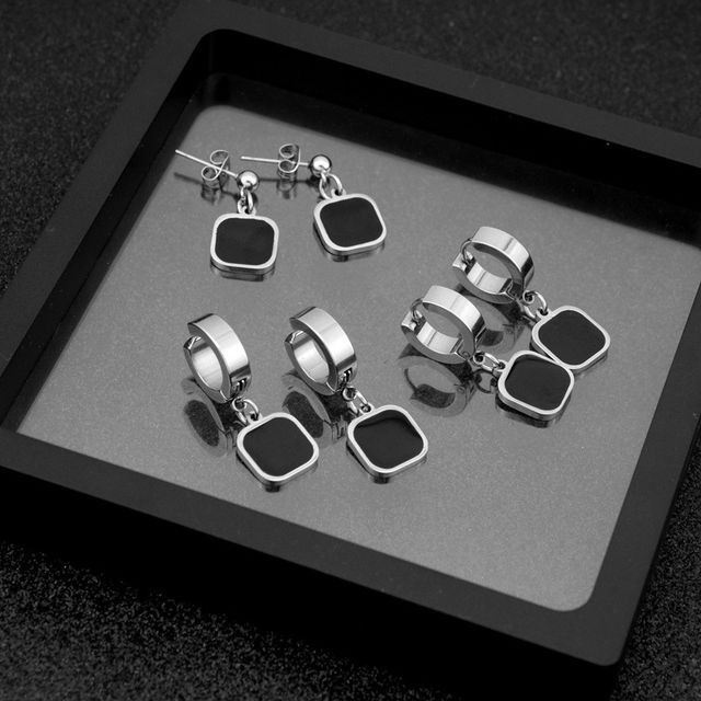 Juanitro-Square Drop Earring Huggie Earring Clip Earring