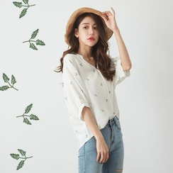 BAIMOMO - Leaf Print Chiffon Blouse BAIMOMO - Leaf Print Chiffon Blouse