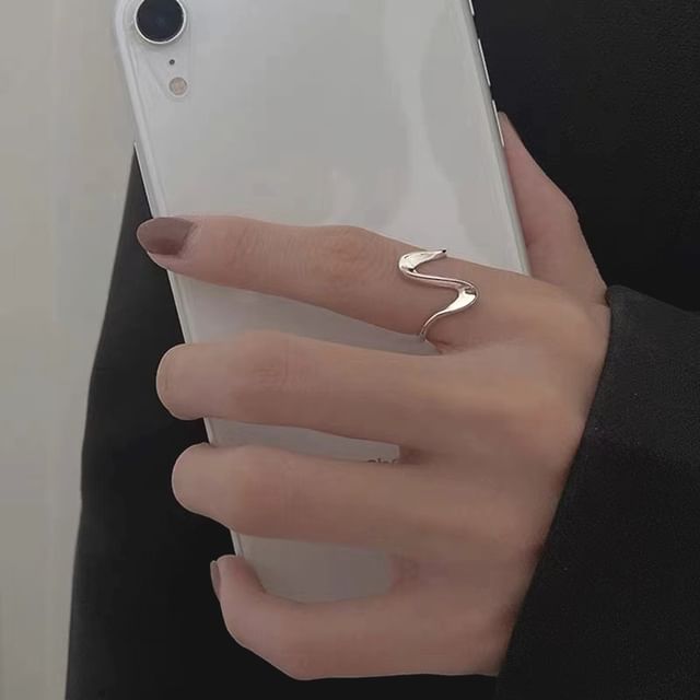 Toinianimos-Wavy Sterling Silver Open Ring
