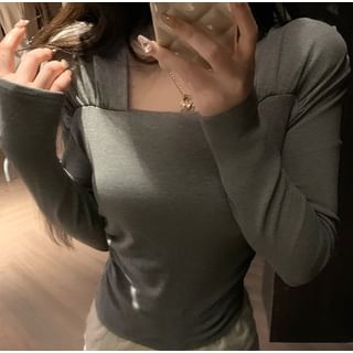 Trendycas-Long-Sleeve Square-Neck Plain Shirred Tee