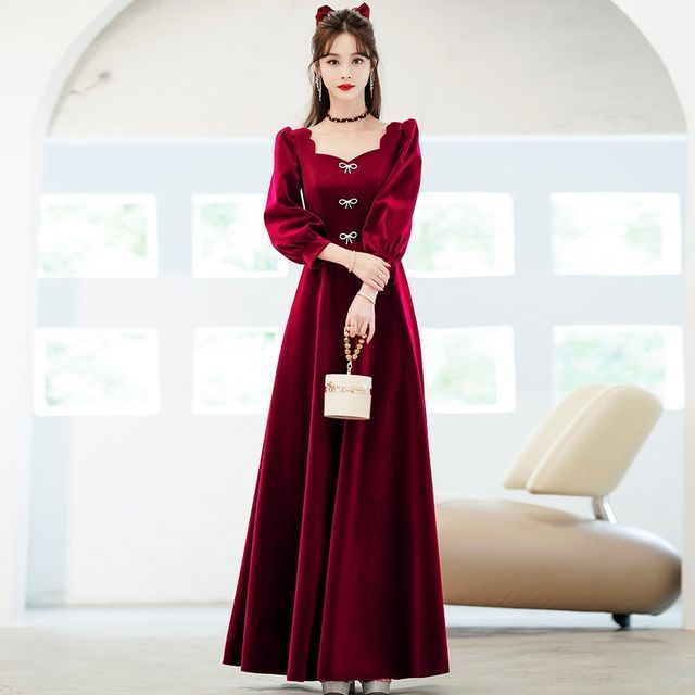 Ferim - Long-Sleeve Square-Neck Bow Panel Velvet Plain Dress | YesStyle