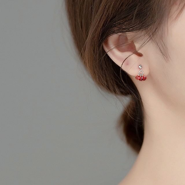 A-ROCH-925 Sterling Silver Rhinestone Drop Earring