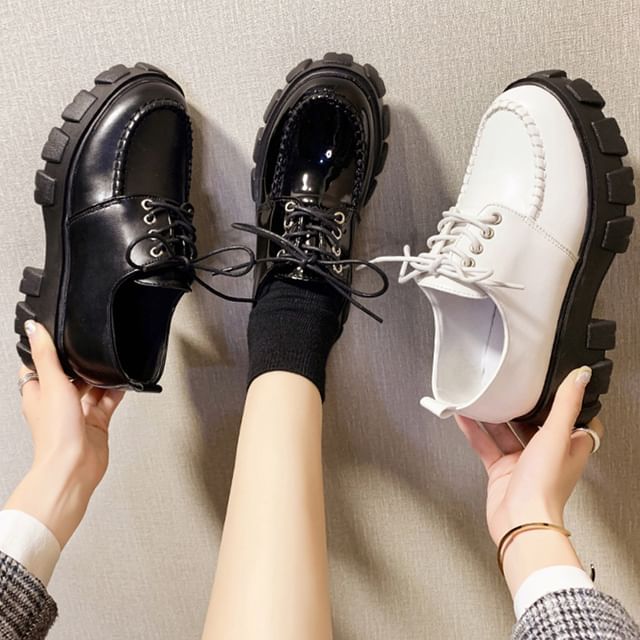 Platform Lace-Up Loafer Shoes